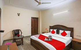 Hotel O Av Homes